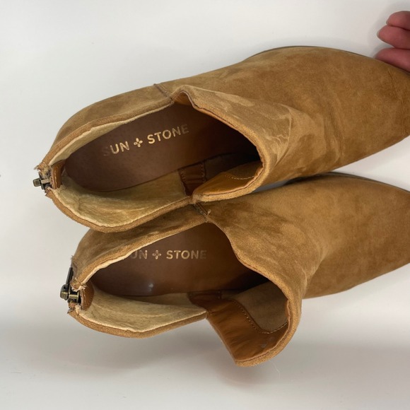 Sun + Stone Eliza Tan Faux Suede V-Cut Ankle Boots Block Heel SS ELIZAA Size 8M - Picture 8 of 8
